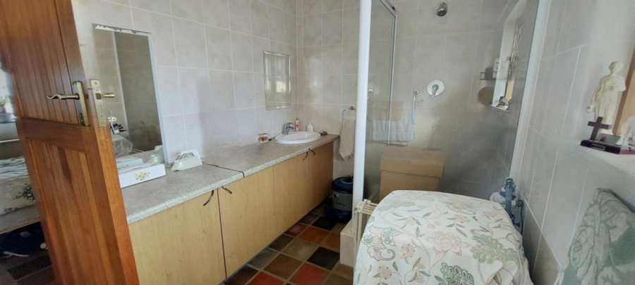 2 Bedroom Property for Sale in Sunrise On Sea Eastern Cape